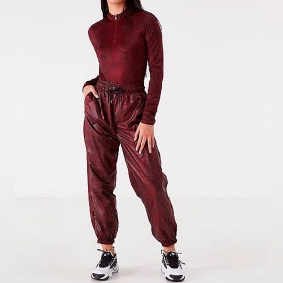 Nike red and black python print woven jogger pants size medium - Picture 5 of 14